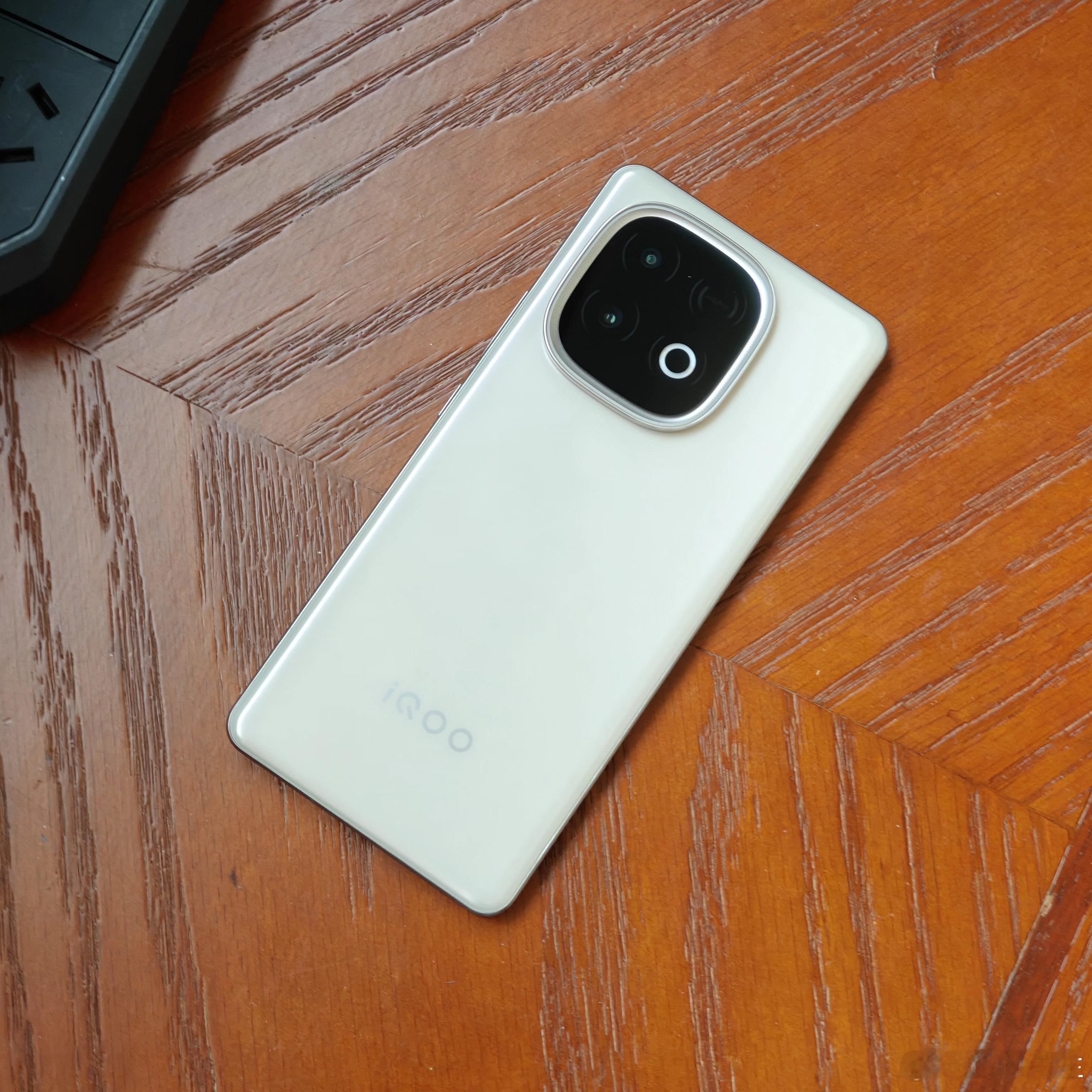 简单说说iQOOZ10TurboPro，仅供参考，你不同意就是你对。说明一