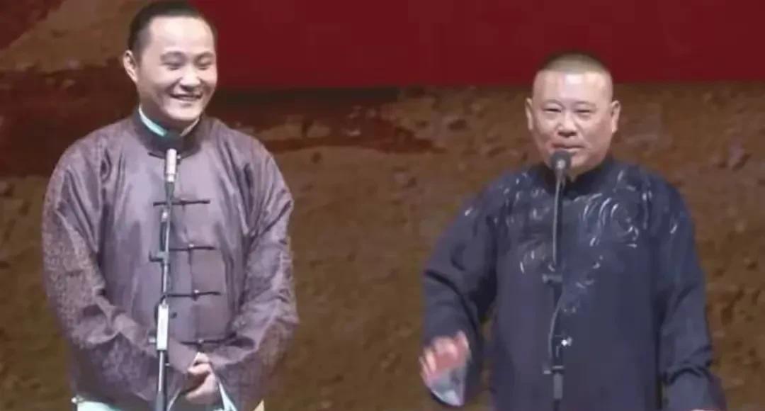 郭德纲有过3个大徒弟，何云伟是摆知的那个大徒弟，闫宗海则是磕头的那个大徒弟。郭