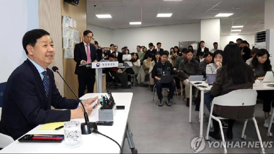 韩财长:不寒而栗，中国追赶的速度超乎想象！11月20日，《韩联社》报道:“韩