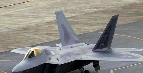 F-22打气球，打废了自己。一架两亿美金的王牌，被两万米高空的稀薄空气干趴，机
