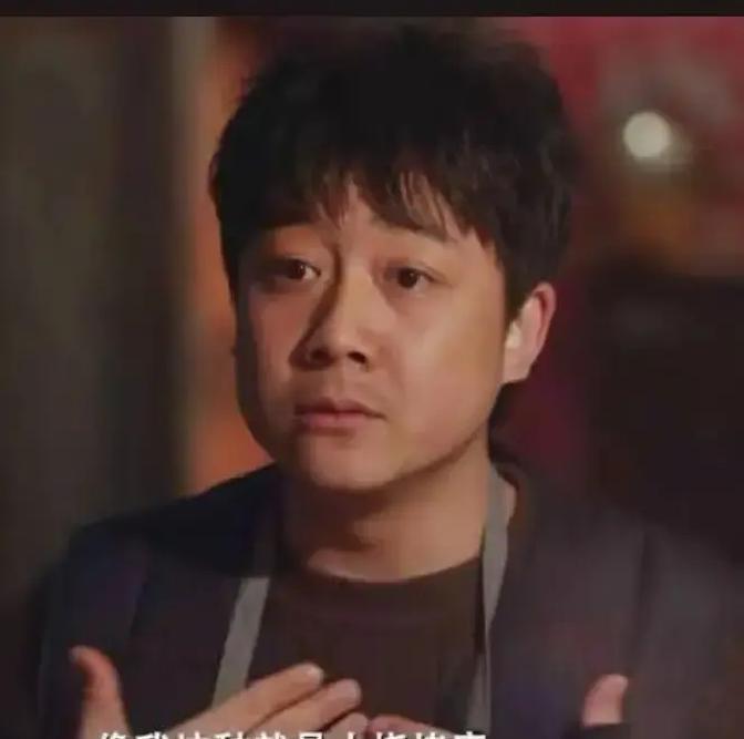 魏晓东一条煎饼视频2亿播放狗肠子摊煎饼的片段，抖音点赞破200万，弹幕里全