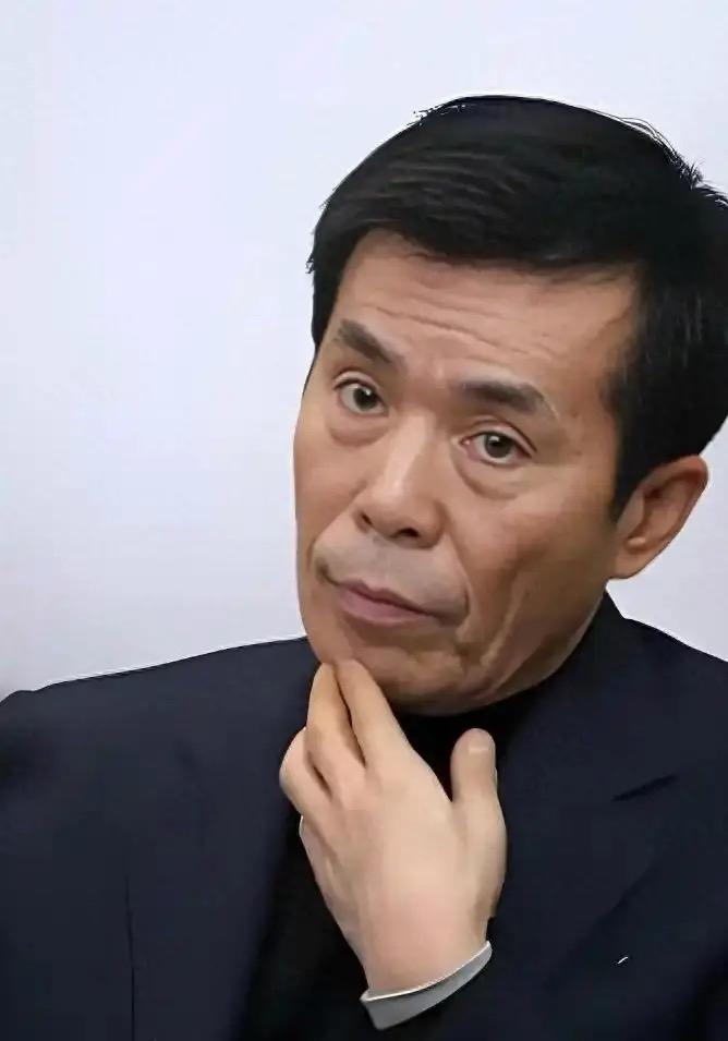 80岁的何庆奎终于忍不住了，再次为闫学晶发声了，说大家可以停止对闫学晶的网暴了，