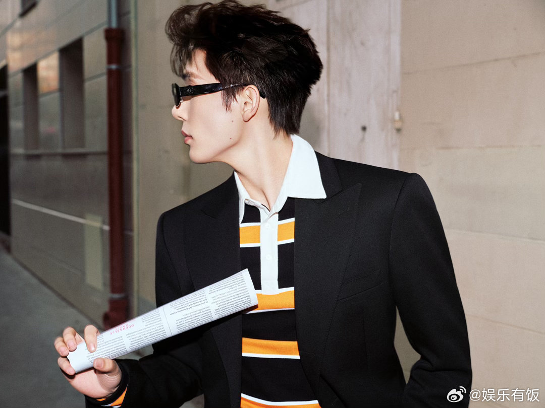 王安宇清冷感谁被王安宇的清冷感帅晕我不说！骨相优越，气质清冽，自带生人勿近的氛