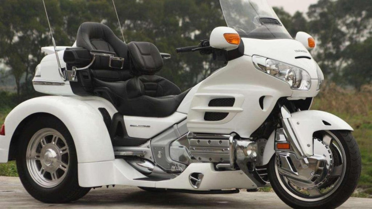 全世界最贵摩托车,买哈雷不如买它,被调侃摩托界的"劳斯莱斯"