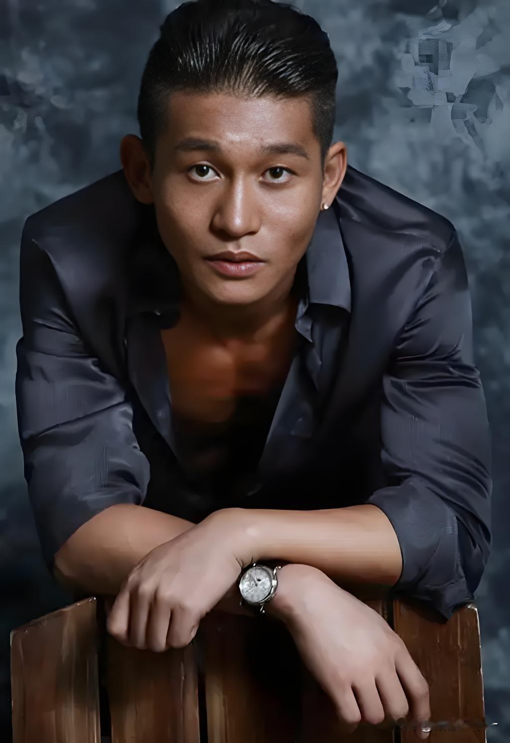《沉默的荣耀》最惊艳的，不是于和伟演的吴石，也不是吴越演的朱枫，而是看脸