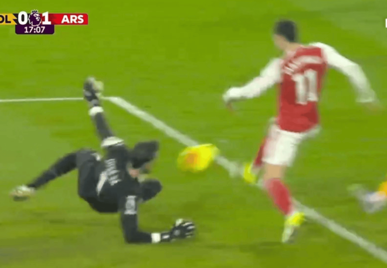 马丁内利本场2关键传球, 错失1次良机, 21次丢失球权