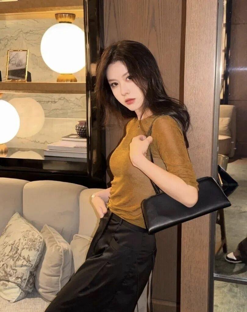 优雅气质，复古风穿搭，尽显女性魅力