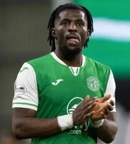 “不犀利”也成，这名字影响前锋不影响中卫山东泰山的中卫无限接近刚果国教布希里，