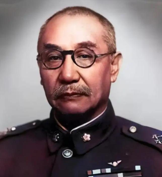 1945年10月，阎锡山下令将侍从秘书李蓼源带去荒郊外活埋。执行命令的师长犹豫了