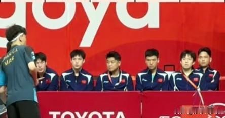 国乒男团登场啦！中午11：30分，亚运会乒乓球男团首秀，对阵澳门代表团。但是球迷