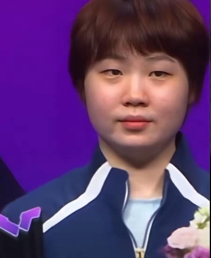 周雨锐评蒯曼决赛：直言太可惜，蒯曼决赛发挥完全没打出对阵孙颖莎、王艺迪时的速度与