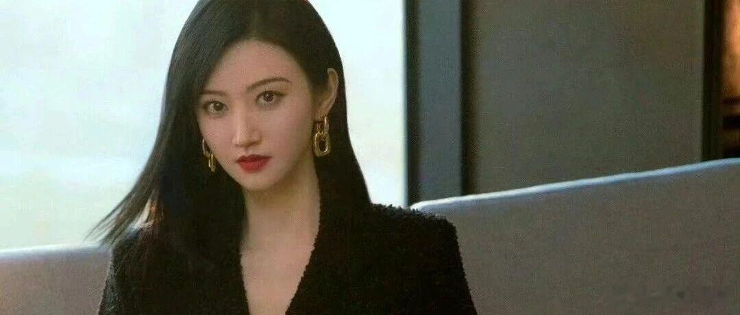 景甜大秀长腿写真