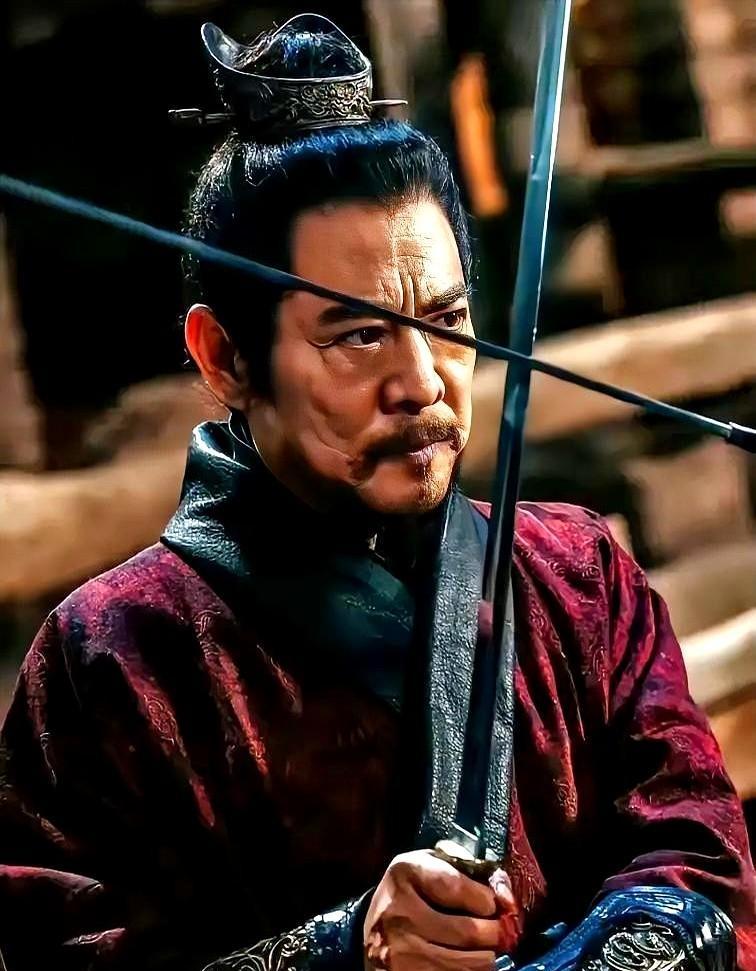 61岁李连杰，出场三分钟就被吴京“秒了”。你看到的是功夫皇帝为年轻一代“扶一把