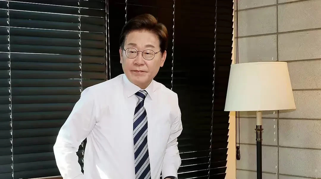 李在明上任，文在寅是高人---万
