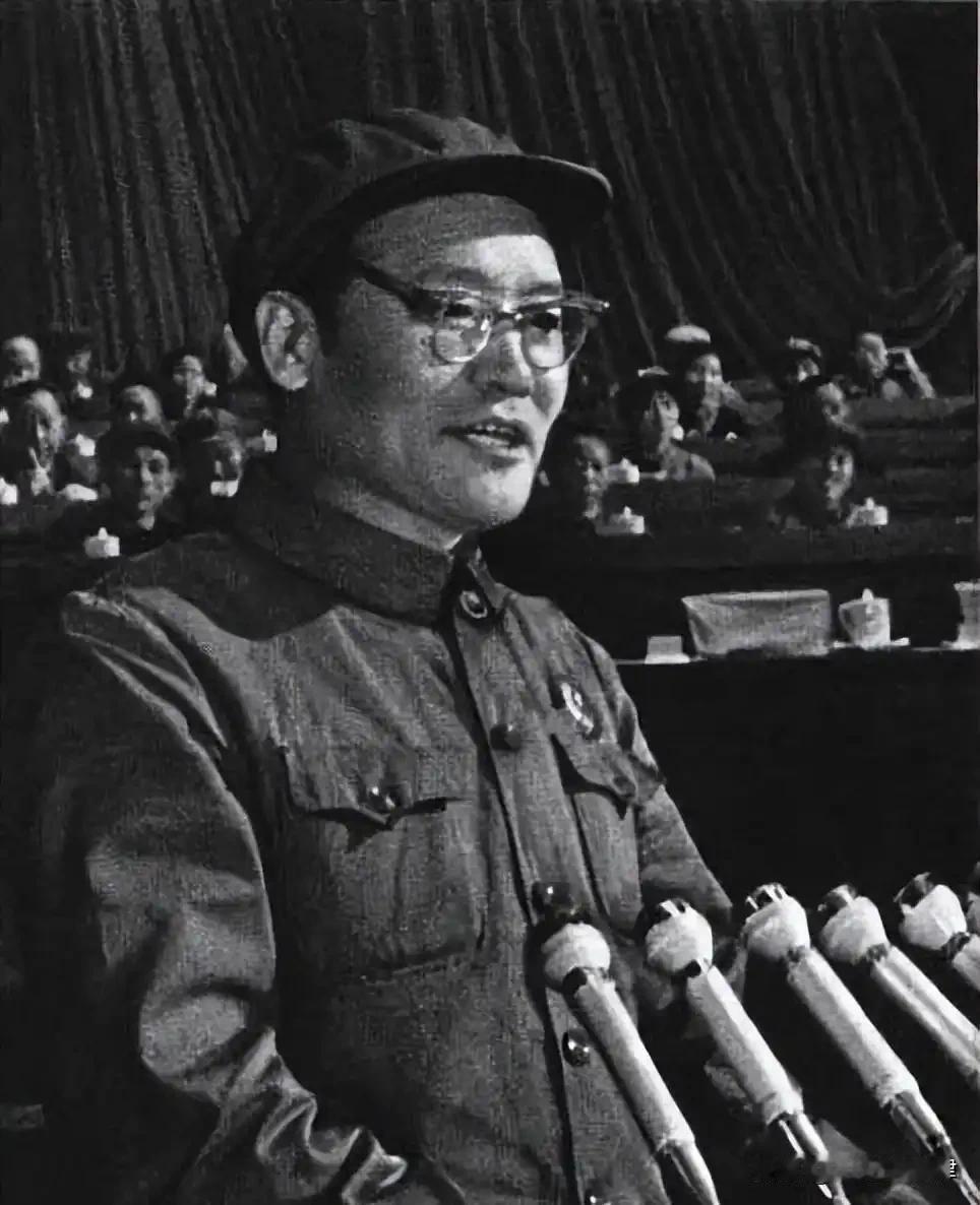 1980年纪登奎辞职搬家后为何会因电视新闻大发雷霆1980年，纪登奎的辞