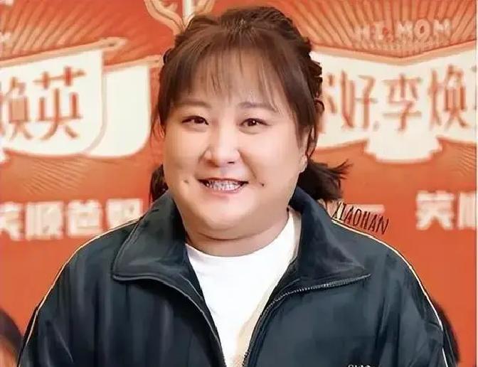 贾玲两部电影加起来快90亿票房，直接把中国女导演天花板抬到云端。2021年《