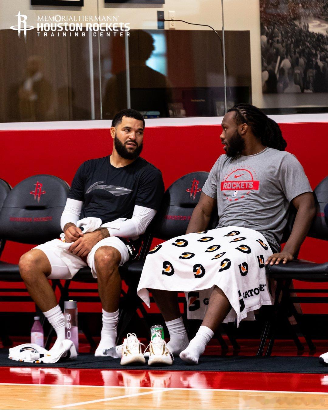 传帮带👀#休斯顿火箭##nba吐槽大会##休斯顿火箭#​
