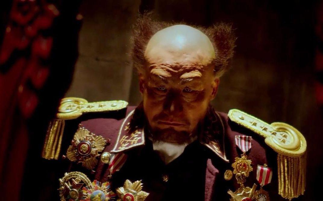 座山雕还真有点让人意外！这杀人不眨眼的悍匪，居然还是杀日本鬼子的好手，皇军大佐