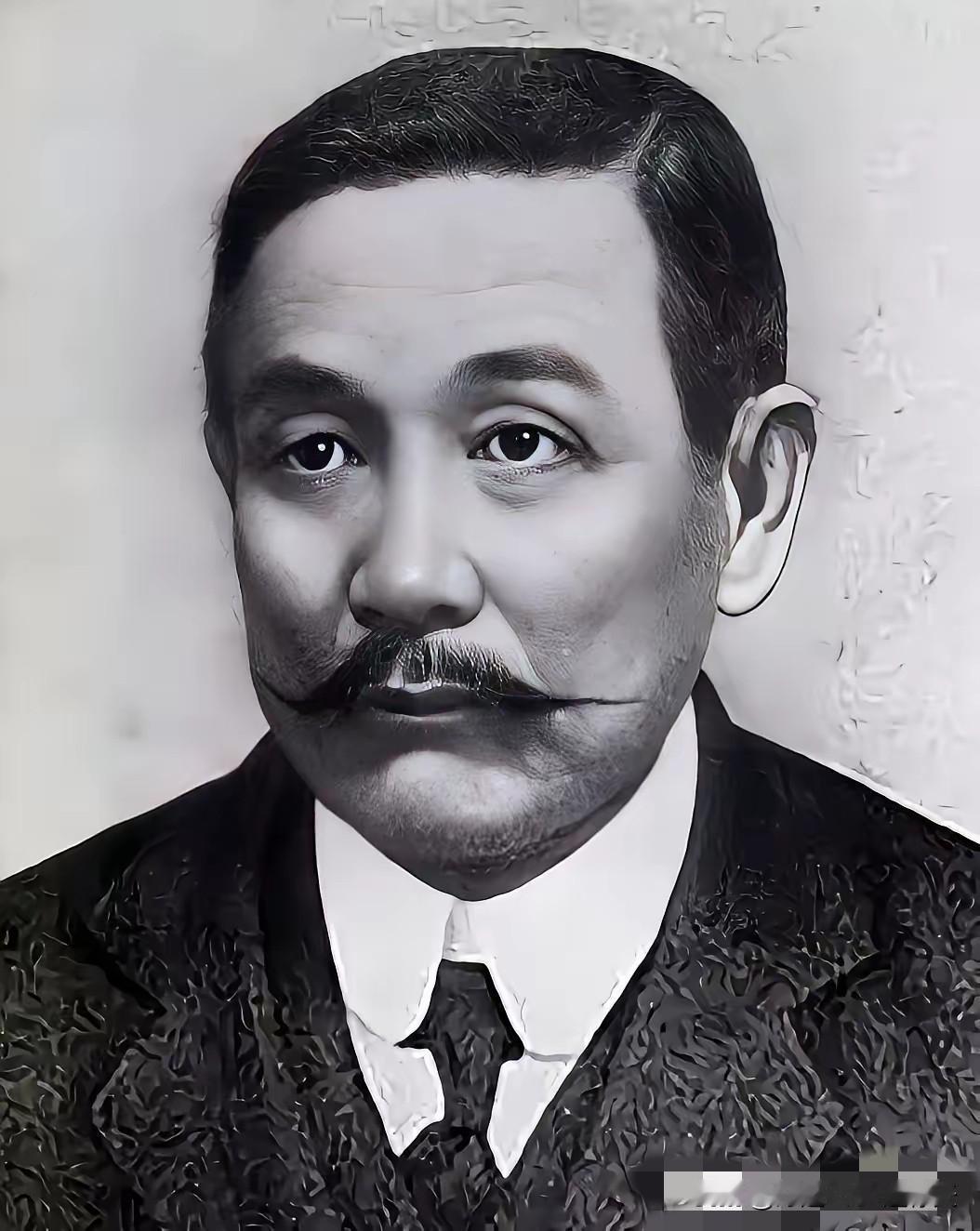 孙中山他哥，孙眉在夏威夷有6000英亩地，几万头牛马人送外号茂宜王。结果呢？全给