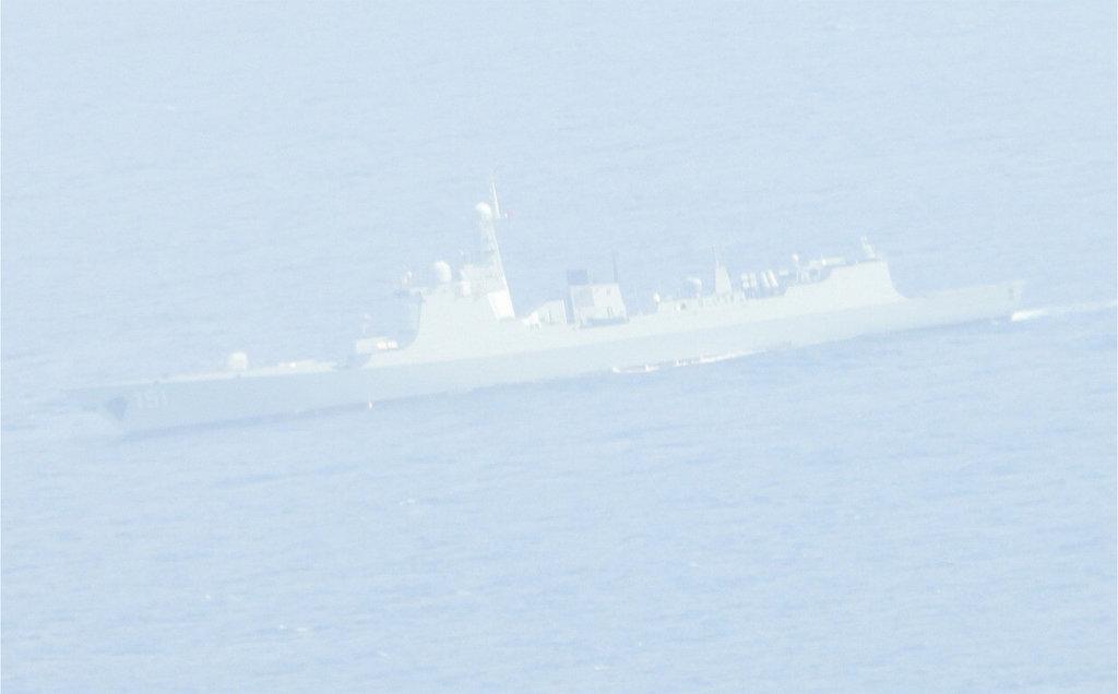 打击“台独”绝不手软！新加坡联合早晚4月28日发文写道：“台湾军方罕见公布中国大