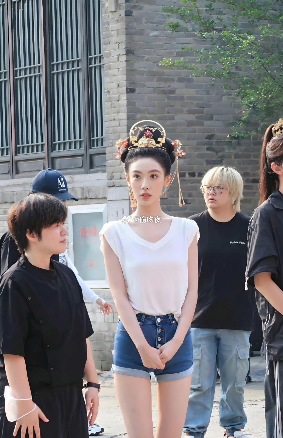 妈耶！这颜值可以当明星了