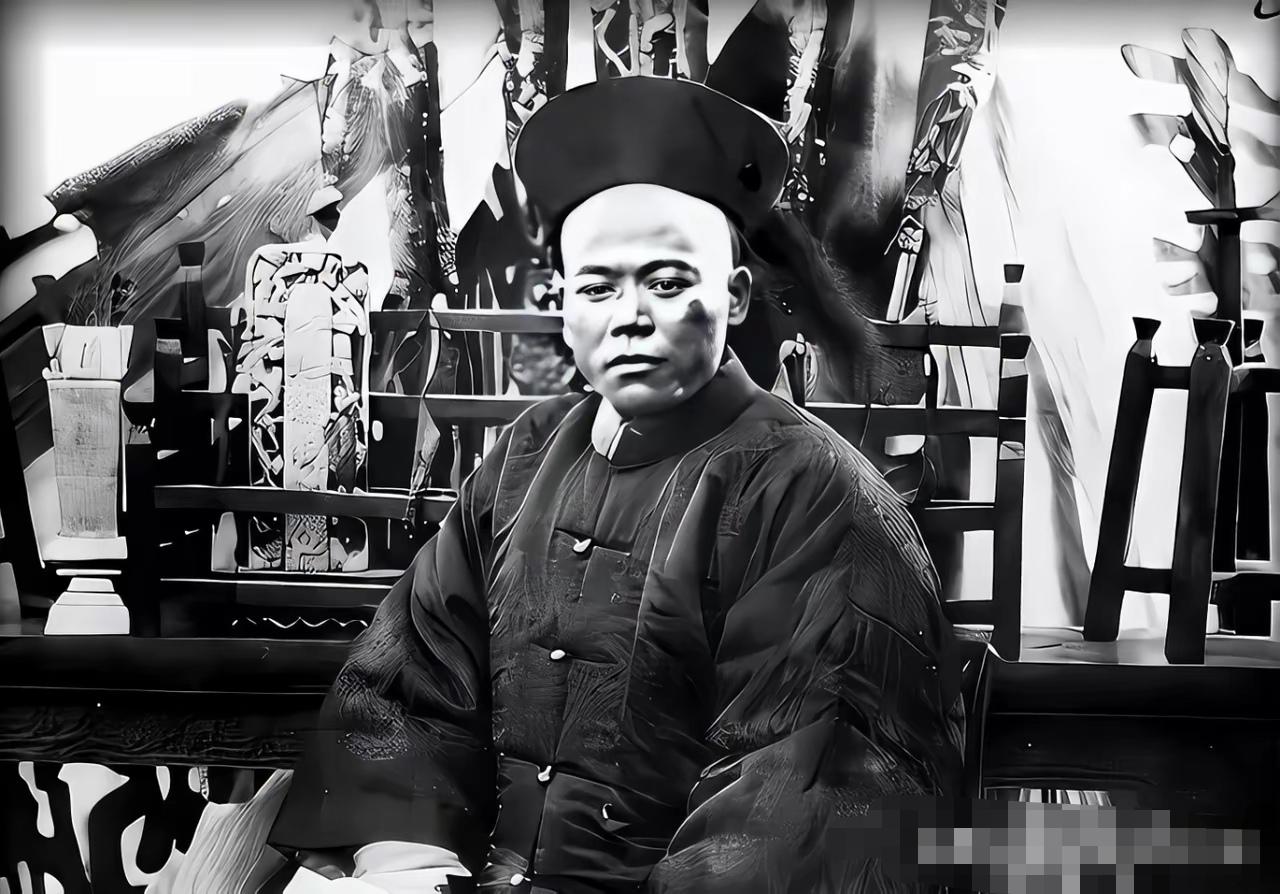 1862年，陈玉成遭凌迟，死后，清军主将胜保霸占其爱妾到处显摆，慈禧太后闻之：念