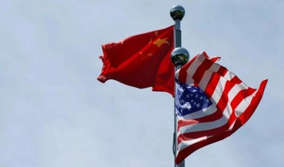 一旦中国今天清空7307亿美元美债，明天，我们自己的出口企业，就将接不到一张新订