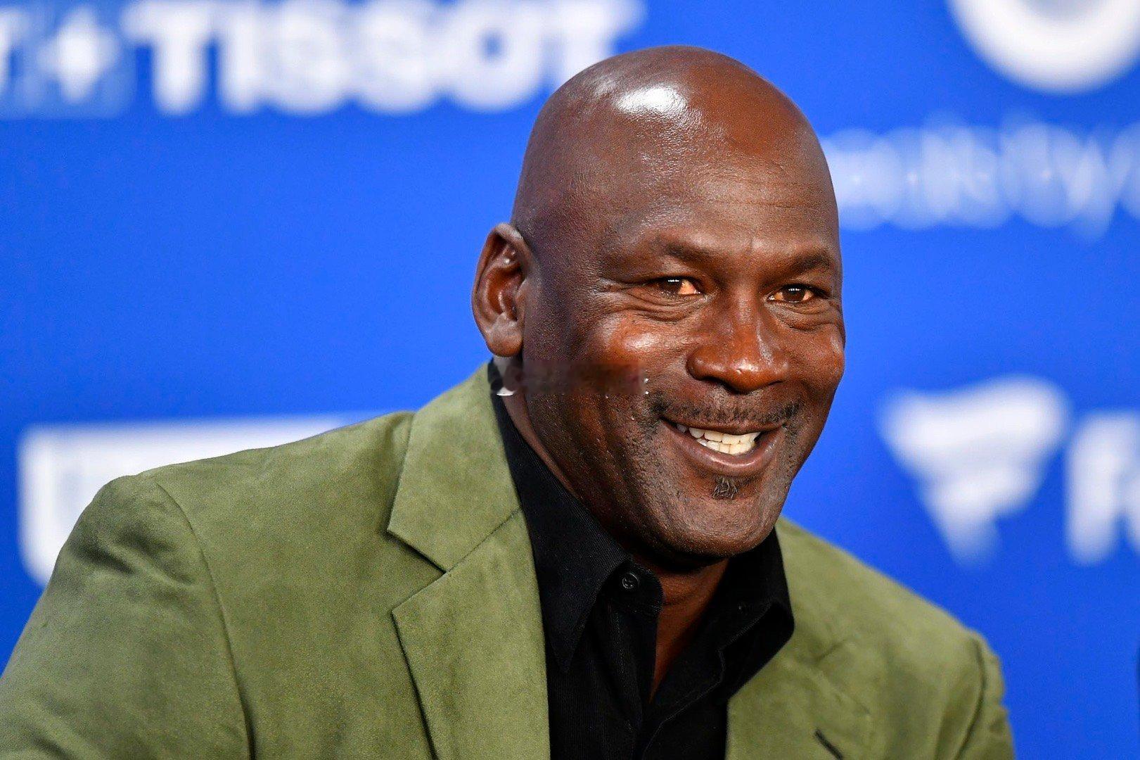 这是真Goat，，NBC与乔丹签下的合同年薪高达4000万美元，这份合同将使乔丹