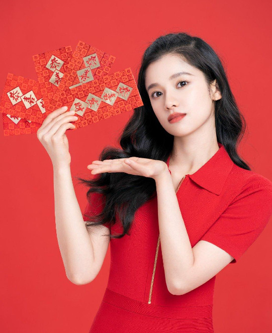 1、感觉演员拍戏大部分靠运气，年轻一代的资质都大差不差，碰上良心导演良心剧组才是