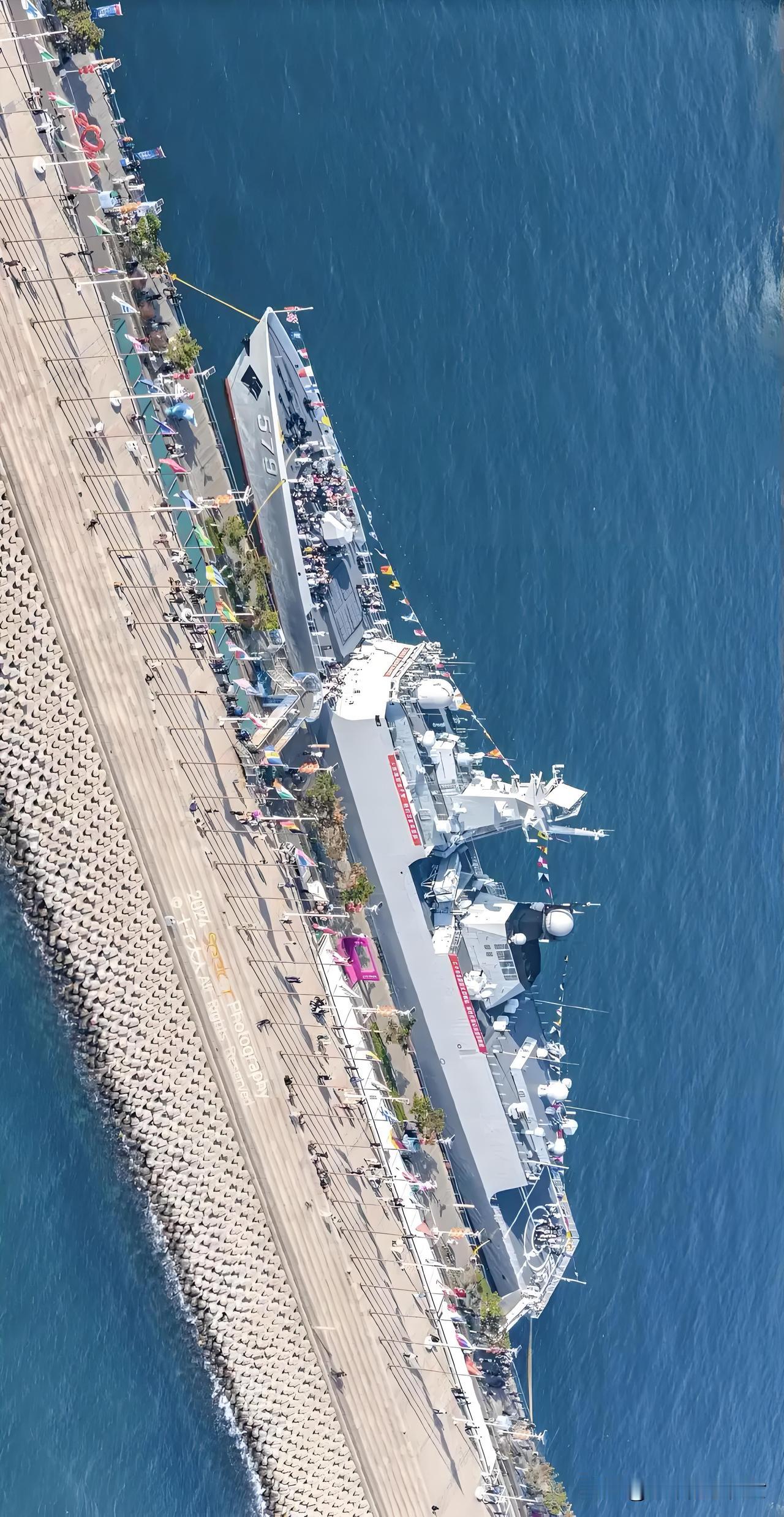 中日之争受影响最大的国家并不是东亚的某些国家也不是已经崛起的某些国家而是东