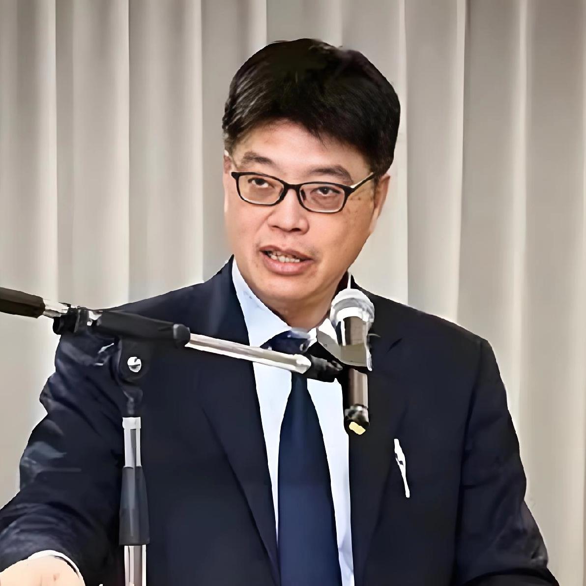 简直滑稽！台陆委会主委邱垂正又在自娱自乐地给台湾民众“画大饼”近日，邱垂正妄