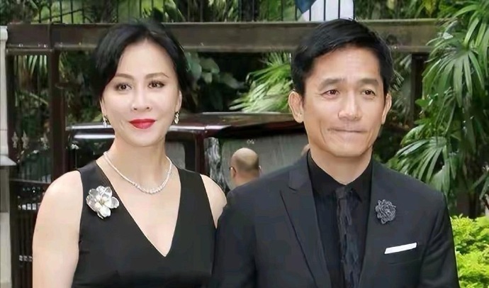 刘嘉玲不再隐瞒，坦言梁朝伟的真实处境，定居日本传闻已真相大白她解释道，自己的朋