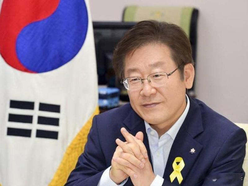 韩国总统李在明所在的执政党共同民主党在韩国第九届地方选举中，可谓是碾压式的胜利！