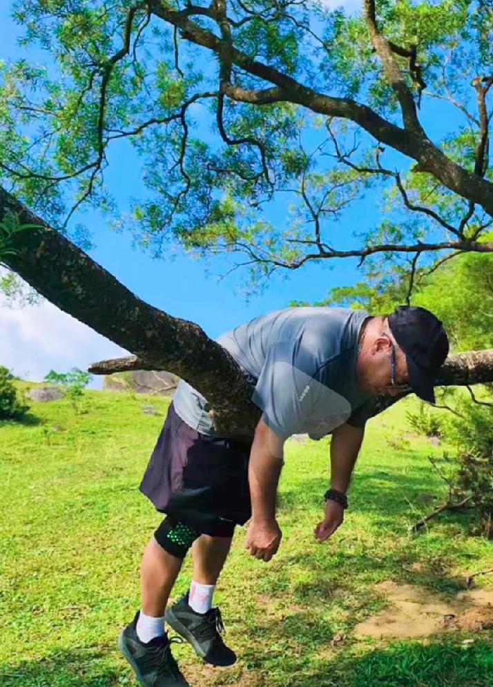 这家伙是不是有什么，想不开的事呢？