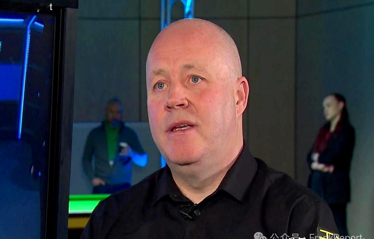 但近几年在英锦赛表现真不行。希金斯自称英锦赛、大师赛是他“打不好”的赛事，即