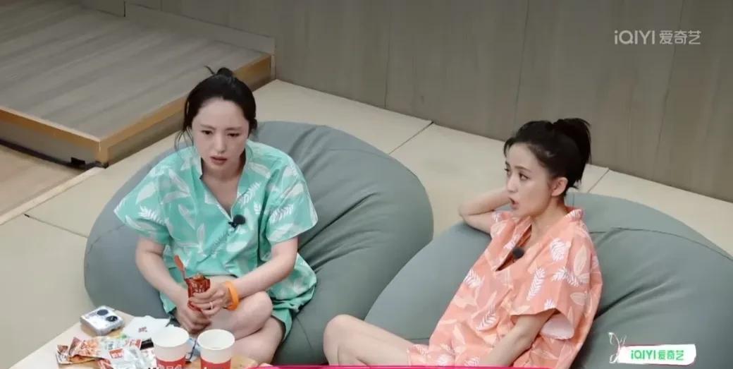 佟丽娅怕不是记错了吧？她艺考时真的只有28公斤？她节目中说艺考时体重只有28公