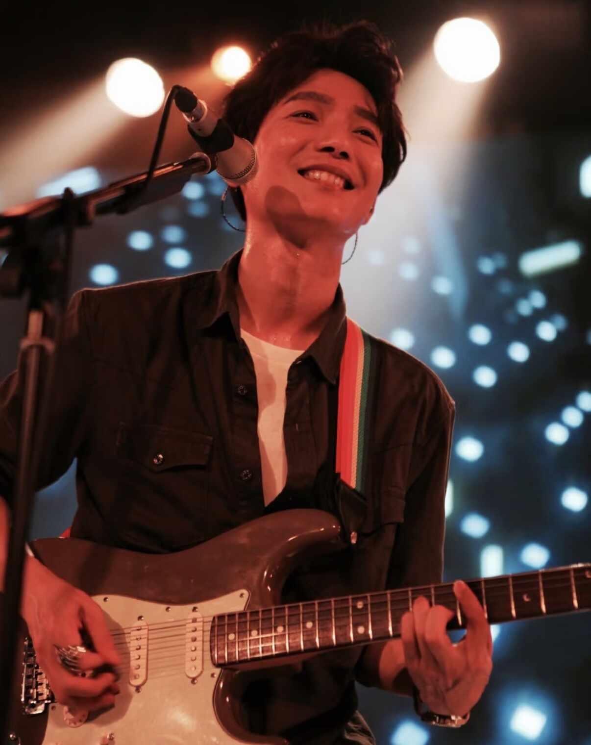 这还谁分得清谁和谁！妈耶😯这个角度！生哥和欢欢！这也太像了！！！陈楚