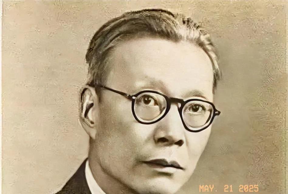 随着老城区旧书摊翻出本泛黄日记，让民国才女林徽因的感情旧事又成了大家茶余饭后的谈