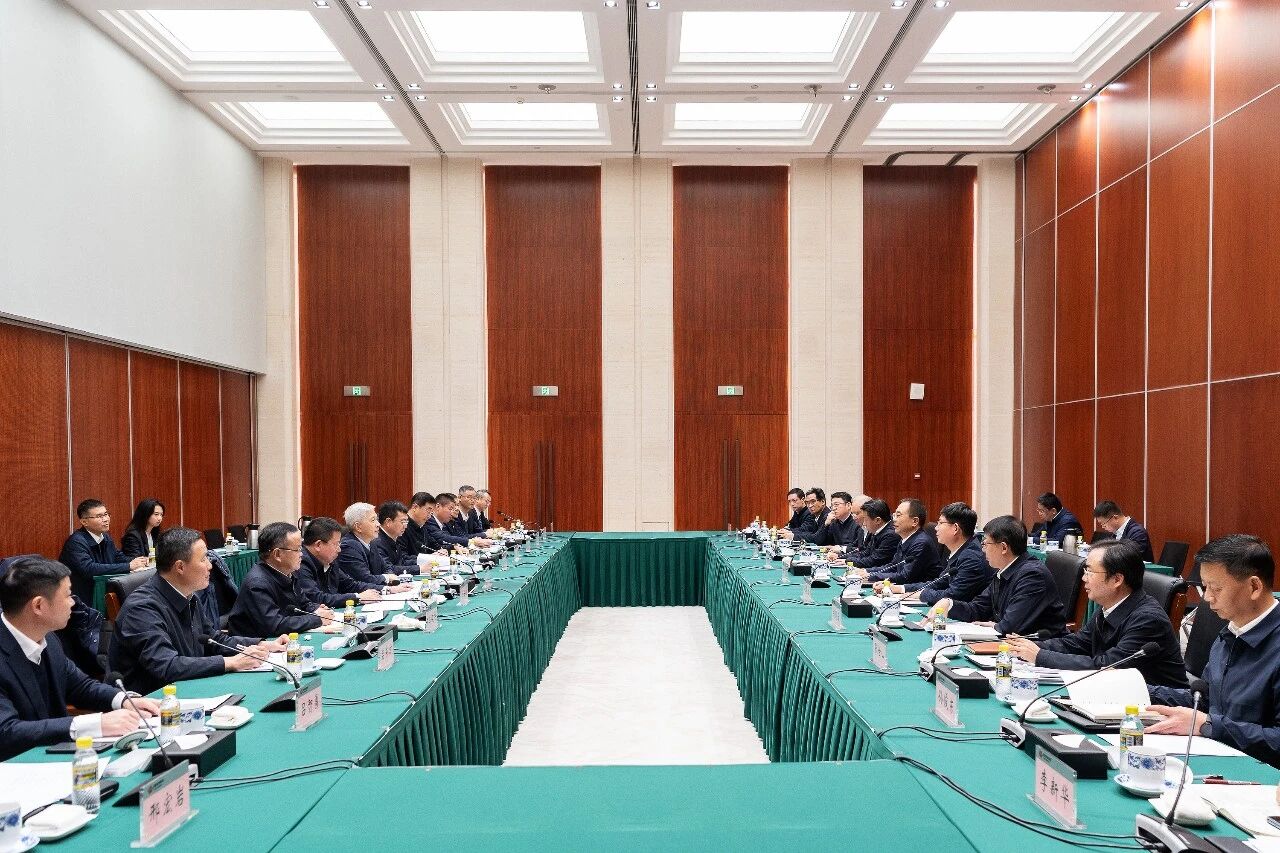 徐鹏拜访国家能源集团邹磊冯来法