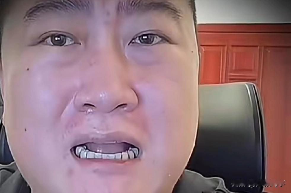 每年20根金条待遇，骡子自嘲“方性”大。骡子透露给阿Bao