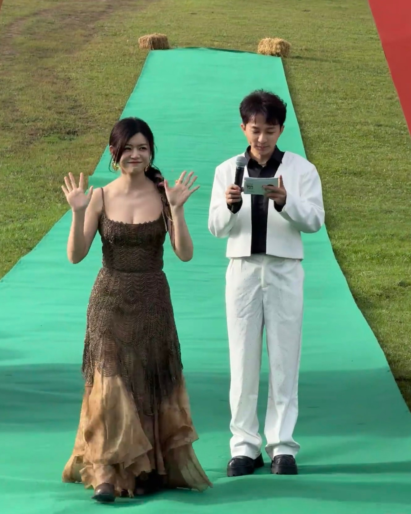 陈妍希娃娃脸太有优势了，原生图，都快40了，美得像个少女，还要求啥啊，赢麻了​
