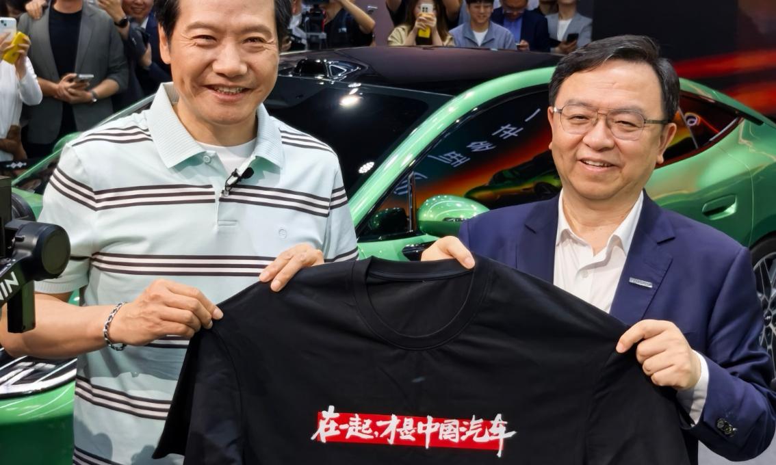 北京车展：雷军更忙了2026北京车展媒体日，全场最忙的人，非雷军莫属。暌违一