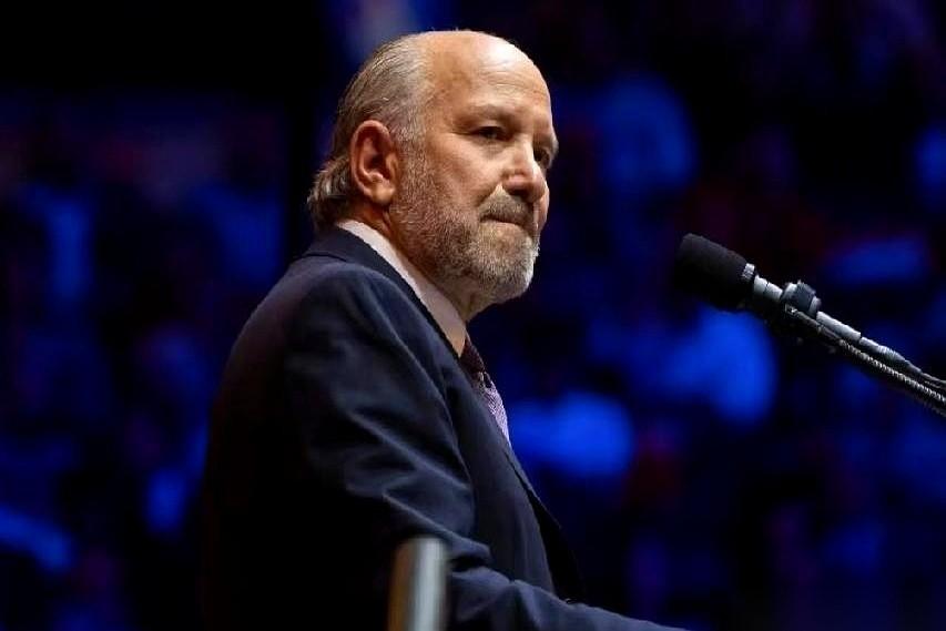 那份针对中国无人机的禁令，突然自己撤回了。就在几个月前，桌子拍得震天响，大疆、