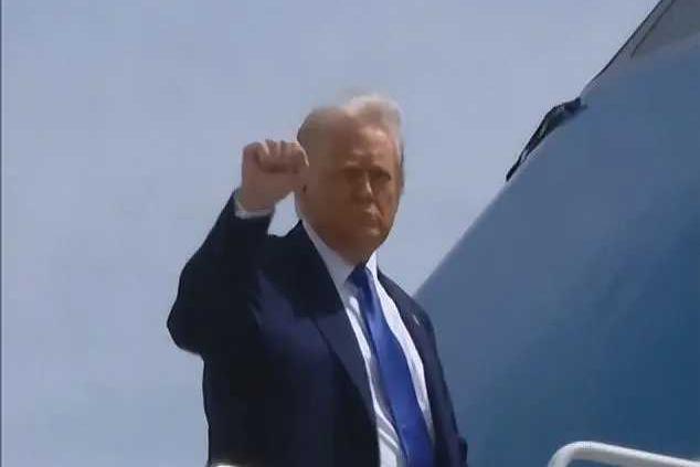 不得不说，日本很日本，高市很搞事；现在被中国逼得哭笑不得，既低不下头又下不了台