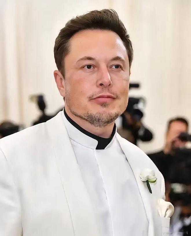 加税104%照抢不误！中国“电疙瘩”成欧美救命稻草，脱钩闹剧彻底翻车