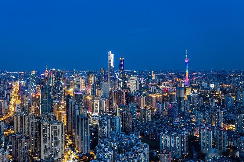 北上之后，广州、深圳、重庆，到底谁才是中国第三城？北京上海之后，中国第三城
