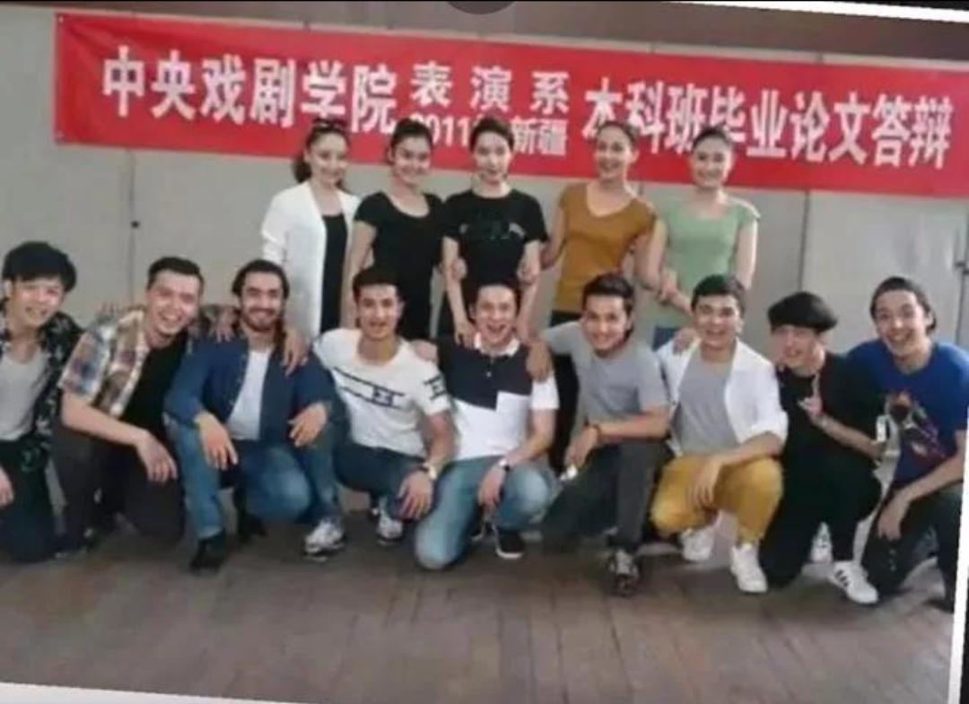 此地无银三百两？x戏的一纸申明，强调2012年没有新彊班，林xx没在2012年