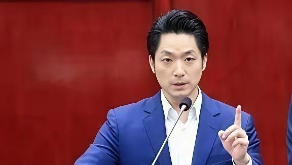 台湾地区政坛的天，恐怕要变了！一个近乎铁板钉钉的预言曾经正在岛内流传：只要蒋万安