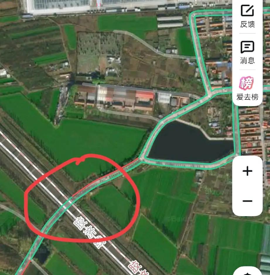 青岛即墨蓝村街道乔戈庄村铁路桥洞本周日清淤改造，周边居民欢呼“雨天堵车噩梦终于要