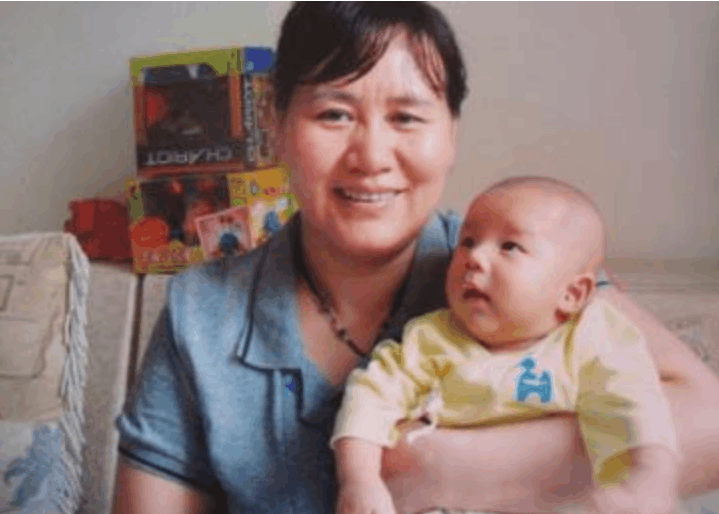保姆带孩子经常生病, 婆婆发现不对劲才知道原因